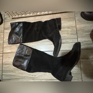 PERTTI PALMROTH Shin High Suede Boots with Zipper